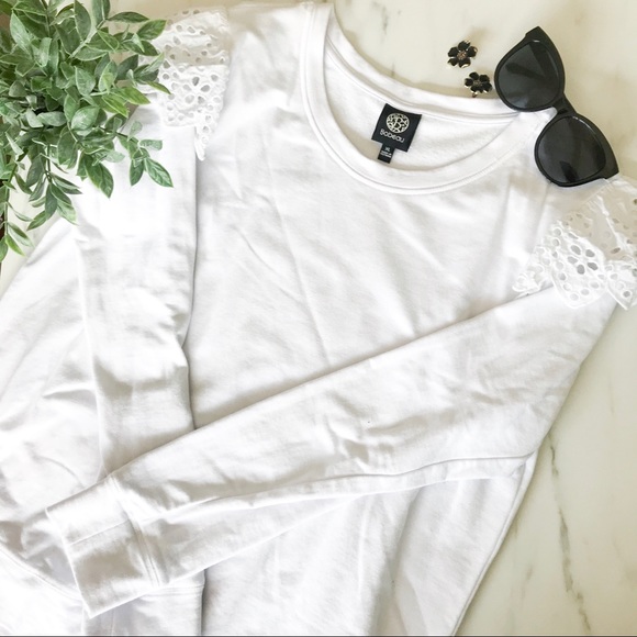 Tops - White Ruffle Shoulder Sweatshirt